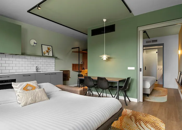 Corendon Urban Amsterdam Schiphol Airport Hotel